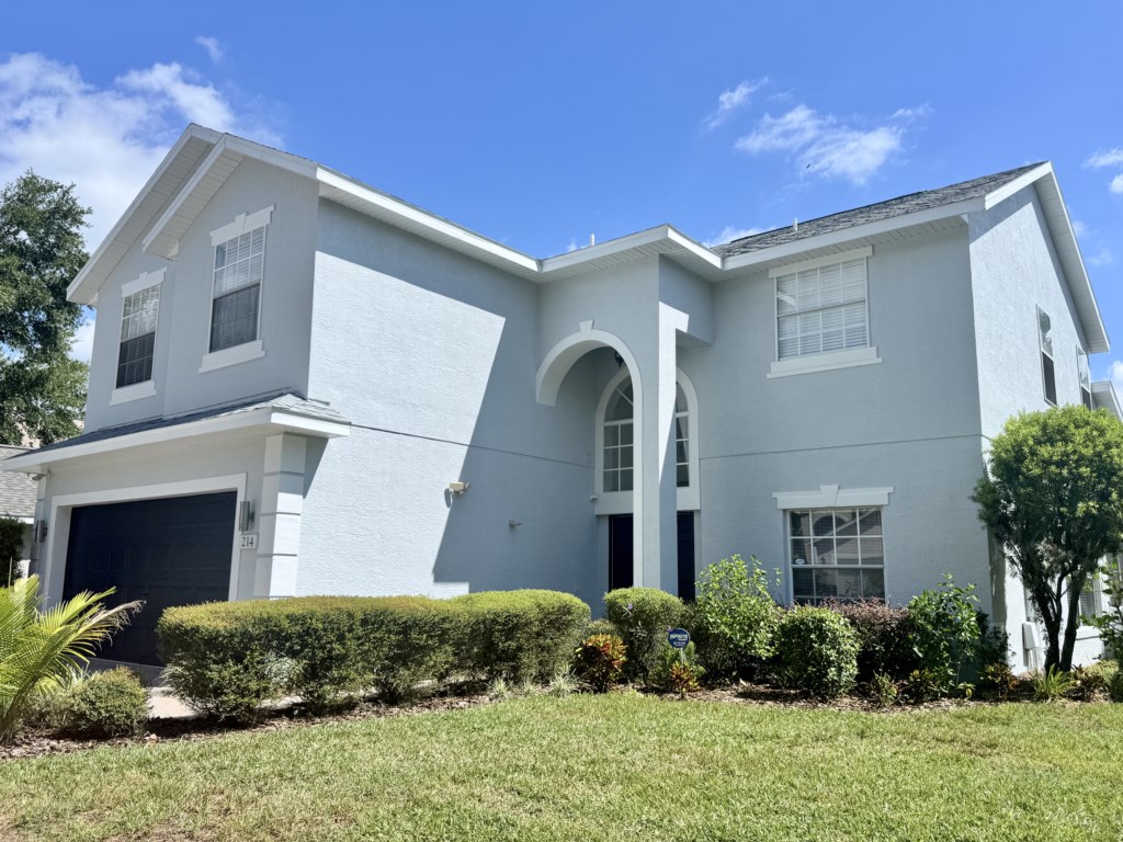 5 bedrooms / 5 bathrooms, sleeps 10 - Main Image