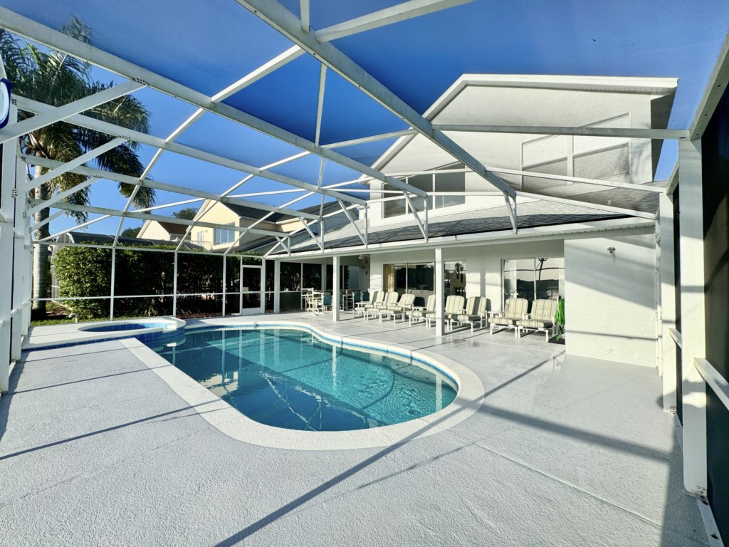 5 bedrooms / 5 bathrooms, sleeps 10 - Image 4