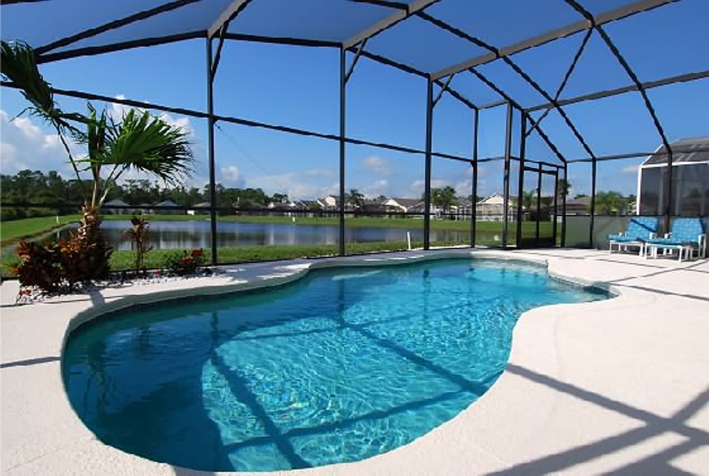 3 bedrooms / 2 bathrooms, sleeps 6