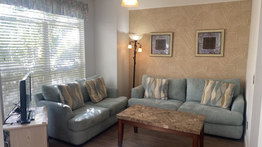 4 bedrooms / 3.5 bathrooms, sleeps 8 - Image 5