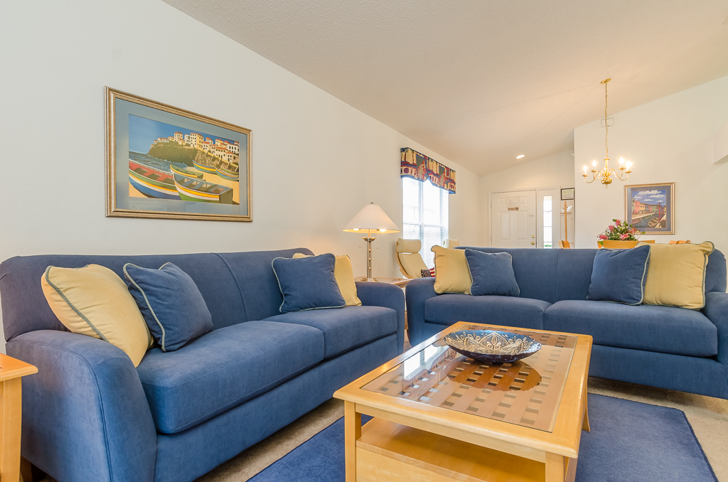 4 bedrooms / 3 bathrooms, sleeps 10 - Main Image