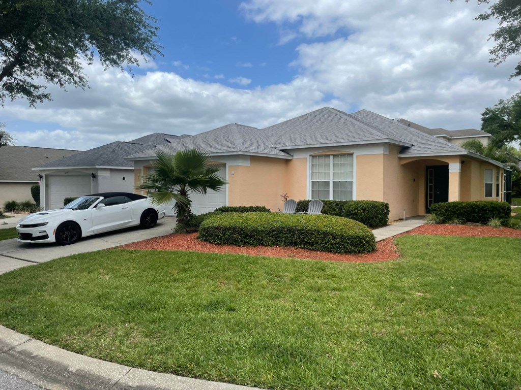 4 bedrooms / 2 bathrooms, sleeps 10 - Main Image