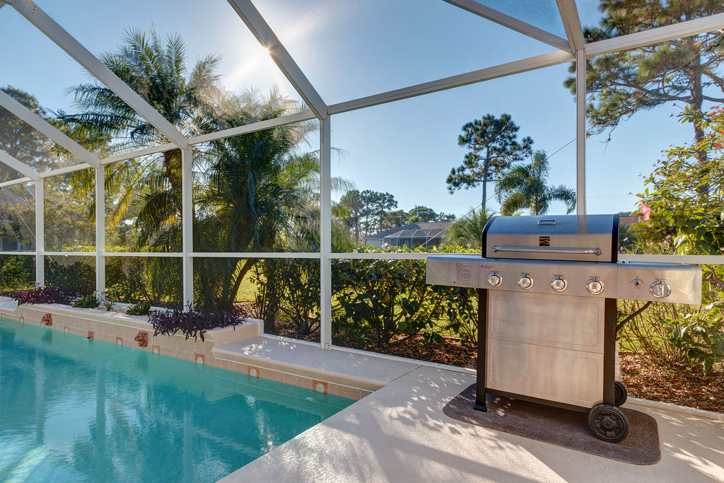 3 bedrooms / 2 bathrooms, sleeps 6 - Image 3