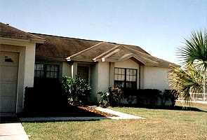 4 bedrooms / 2 bathrooms, sleeps 8 - Image 2