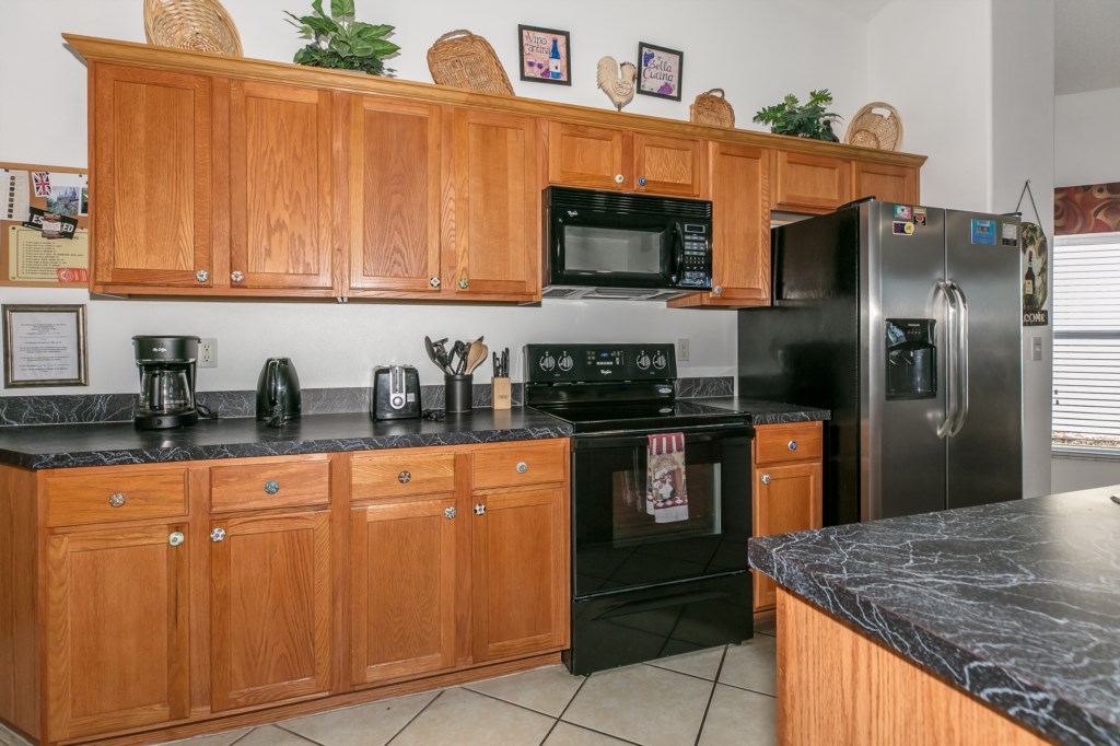 4 bedrooms / 3.5 bathrooms, sleeps 10 - Image 4