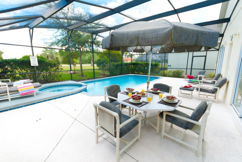 5 bedrooms / 3.5 bathrooms, sleeps 10 - Image 2
