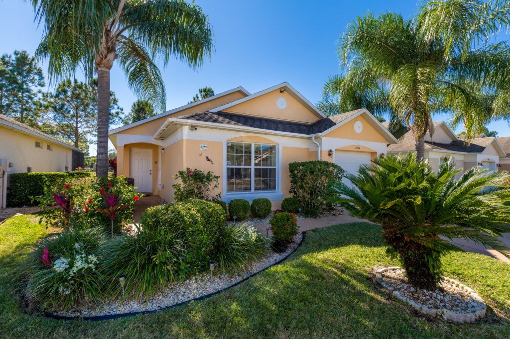 3 bedrooms / 2 bathrooms, sleeps 8 - Main Image
