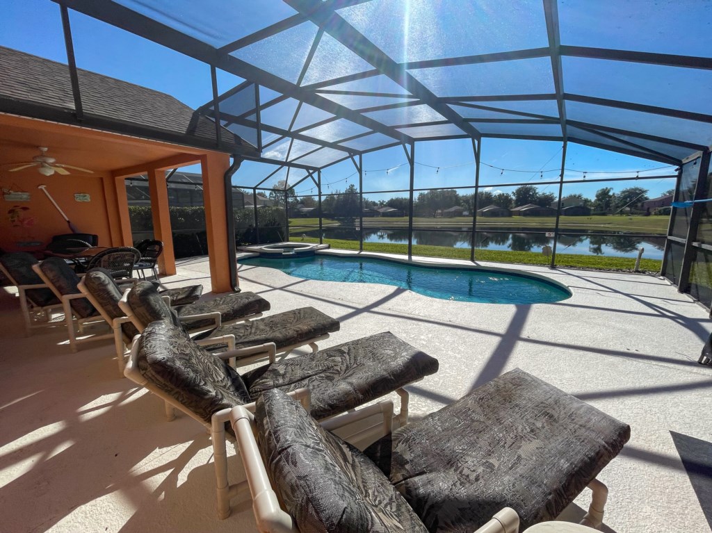 5 bedrooms / 4 bathrooms, sleeps 10 - Main Image