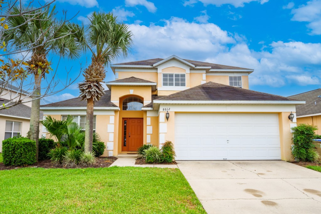 5 bedrooms / 4 bathrooms, sleeps 10 - Main Image
