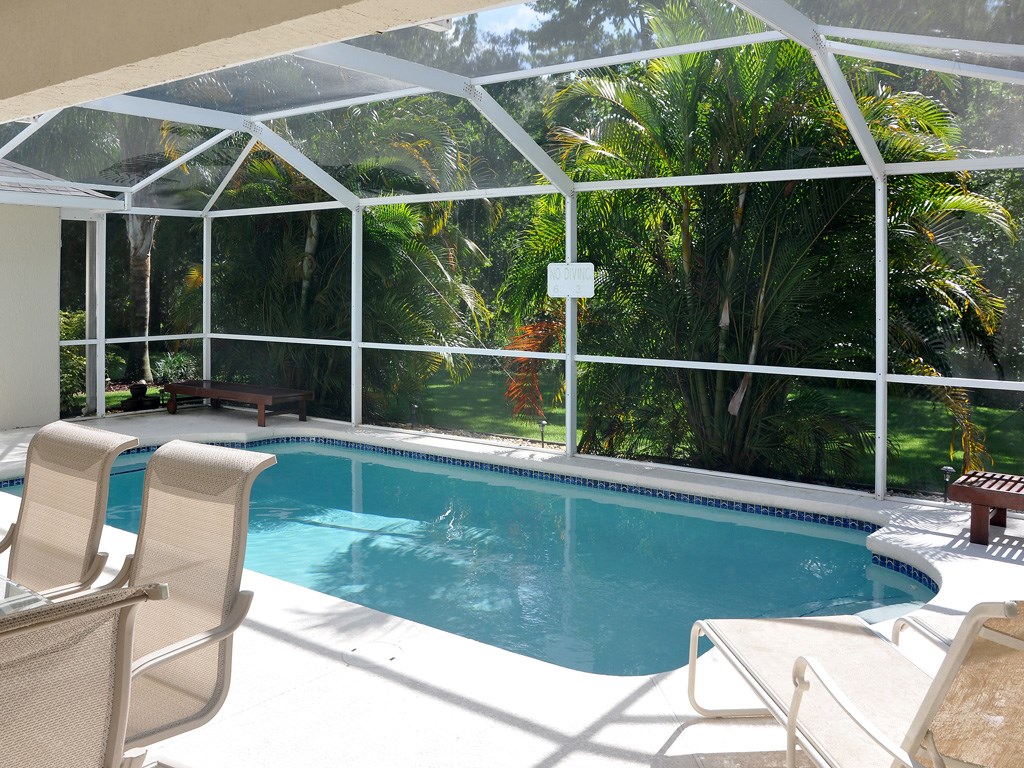 4 bedrooms / 2 bathrooms, sleeps 8 - Main Image