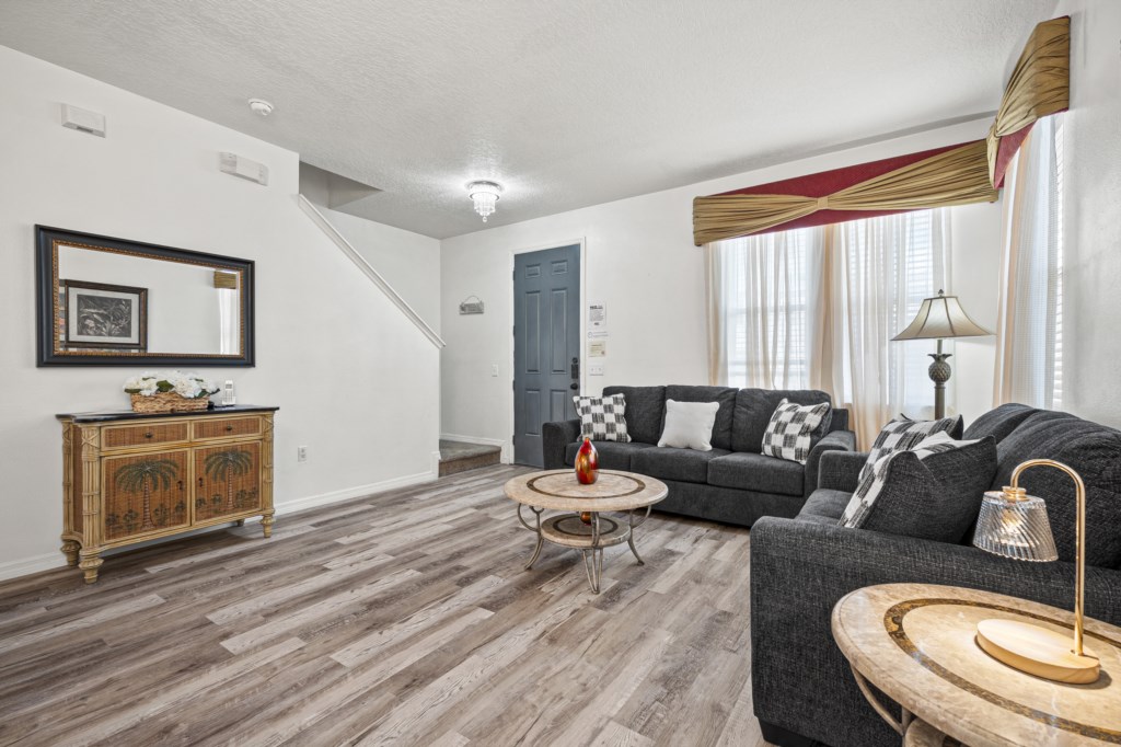 4 bedrooms / 3.5 bathrooms, sleeps 10 - Image 4