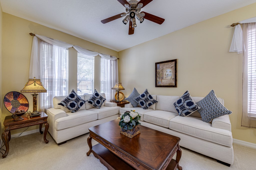5 bedrooms / 3.5 bathrooms, sleeps 11 - Image 2