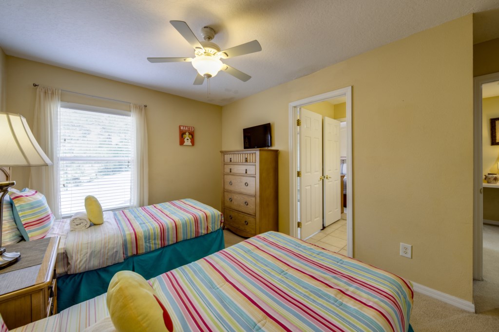 5 bedrooms / 3.5 bathrooms, sleeps 11 - Image 3