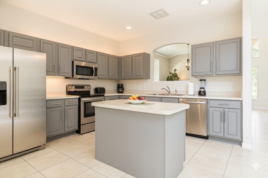 6 bedrooms / 5.5 bathrooms, sleeps 13 - Image 5