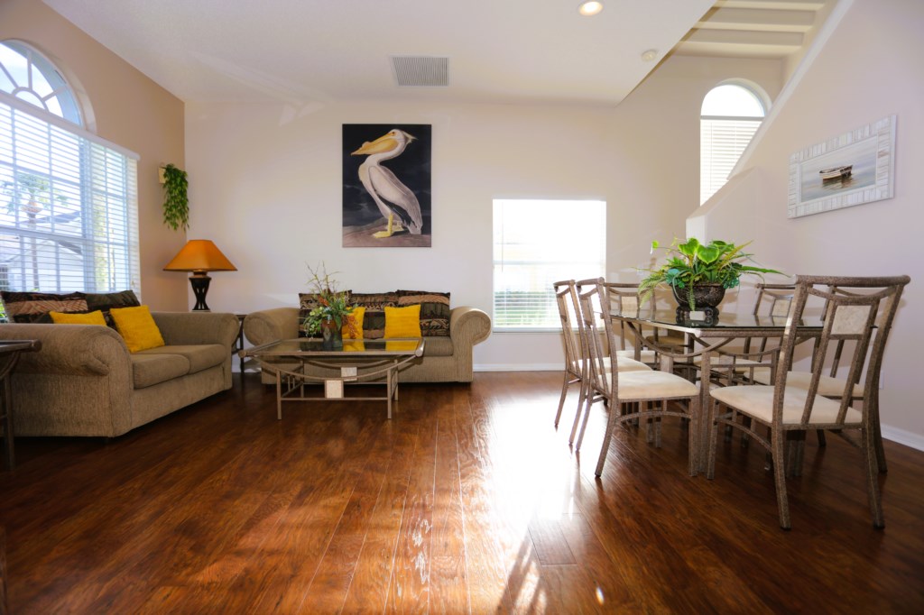 5 bedrooms / 3.5 bathrooms, sleeps 10 - Image 3