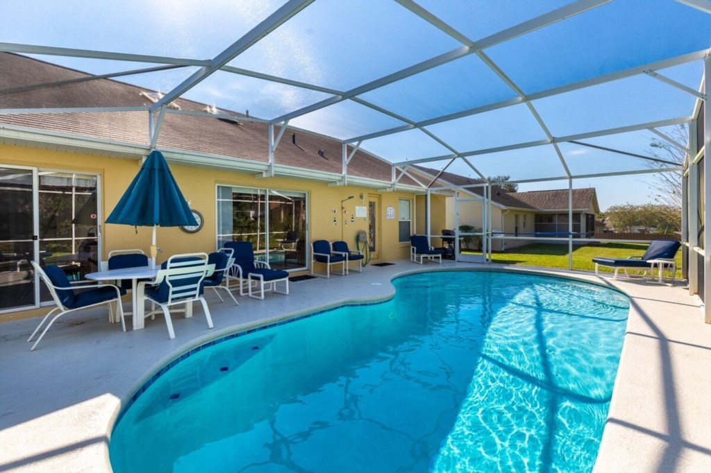 4 bedrooms / 2 bathrooms, sleeps 8 - Main Image
