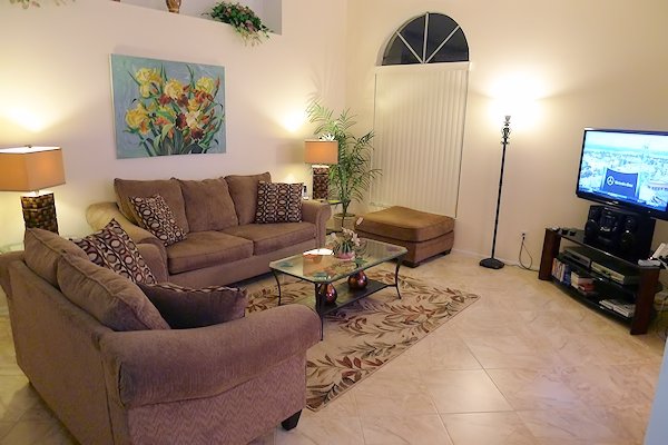 3 bedrooms / 2 bathrooms, sleeps 8 - Image 2